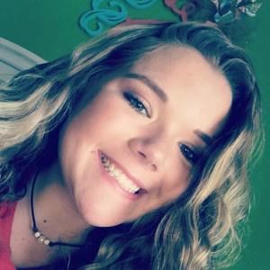 Meet your Posher, Abbey